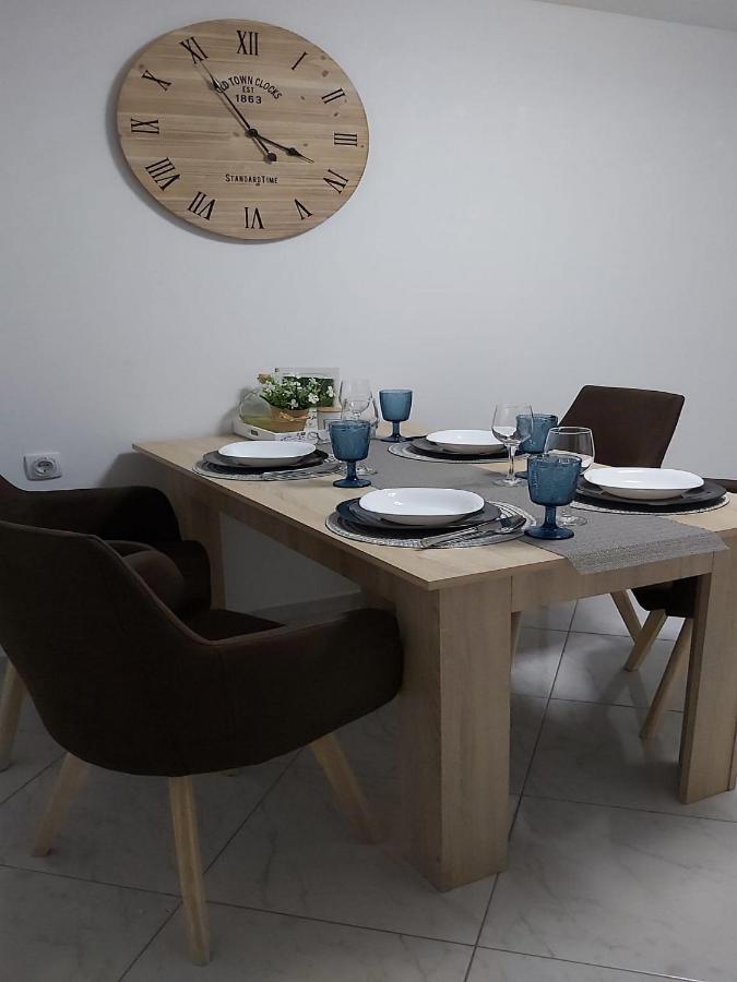 Iskra Apartment *
